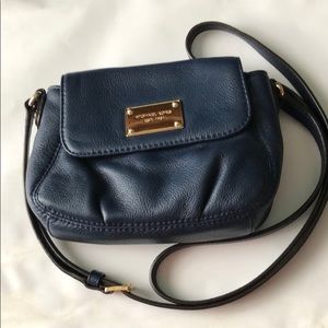 Micheal Kors crossbody bag
